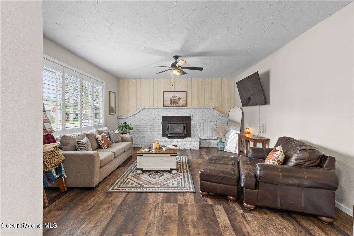 106 North Ridgewood Dr, Post Falls, ID 83854