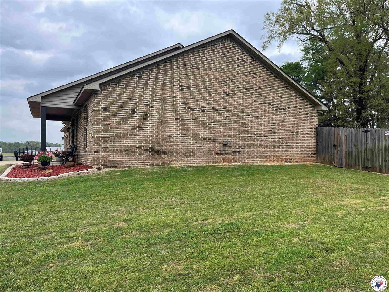 23 Red Springs Rd, Texarkana, TX 75501