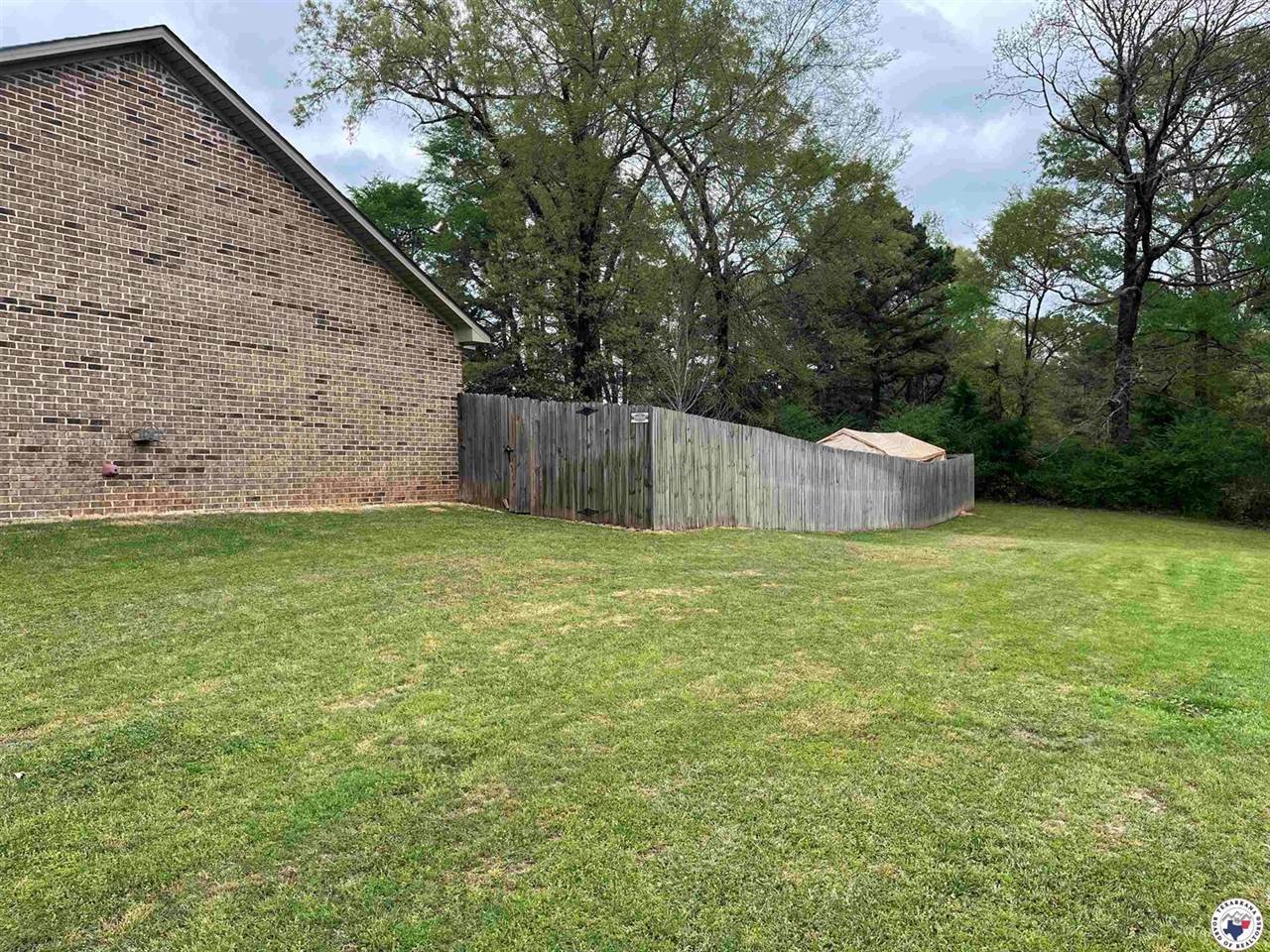 23 Red Springs Rd, Texarkana, TX 75501