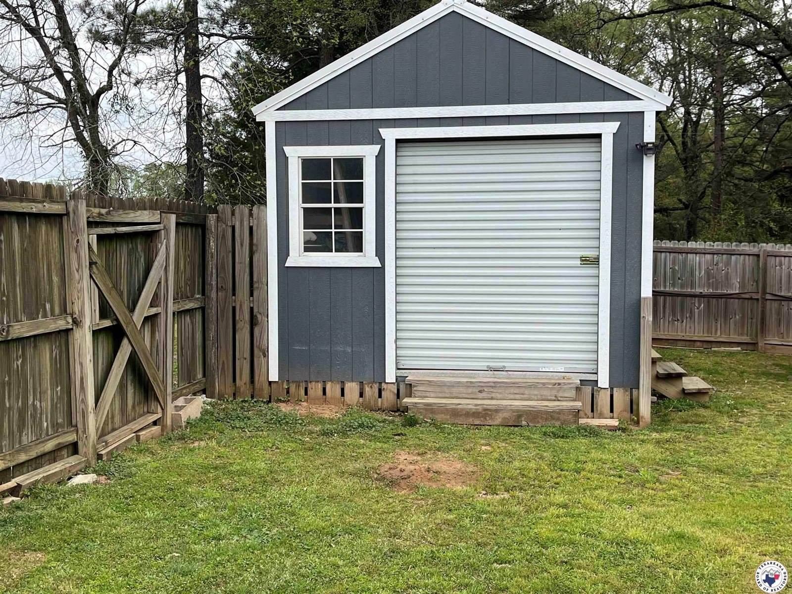 23 Red Springs Rd, Texarkana, TX 75501