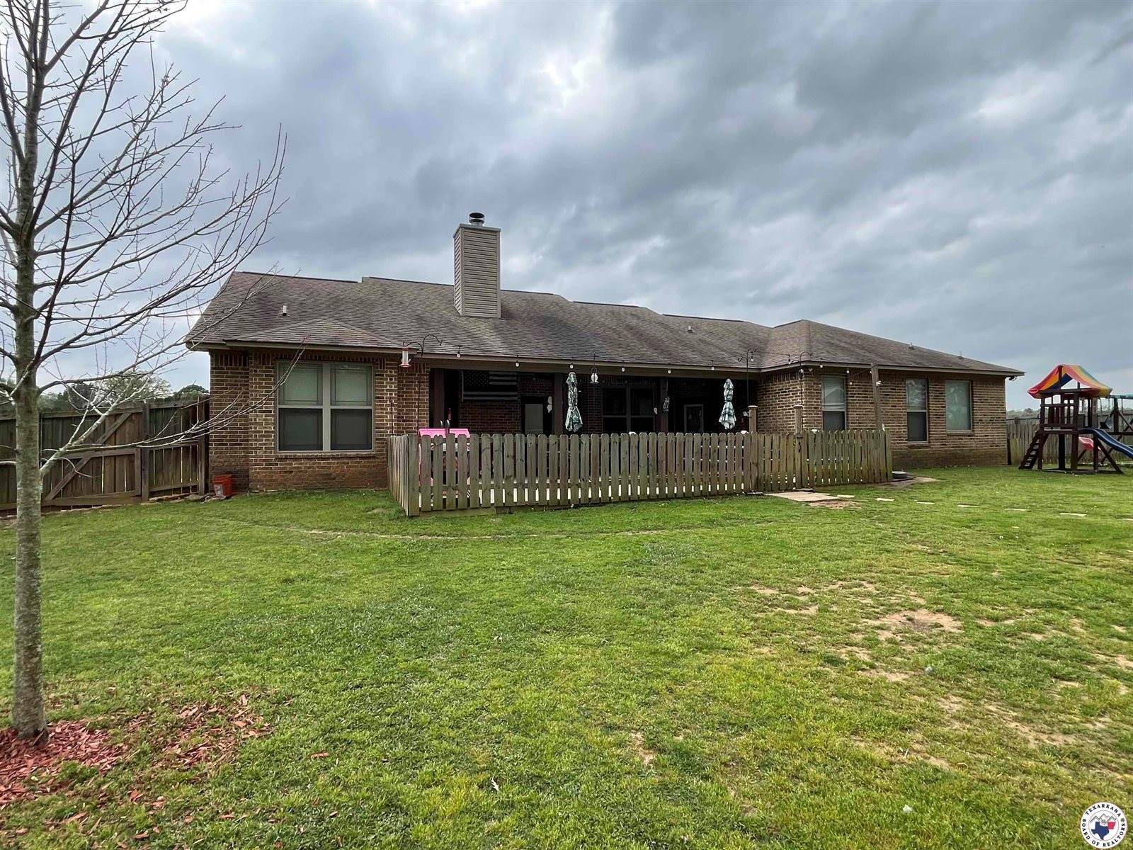 23 Red Springs Rd, Texarkana, TX 75501