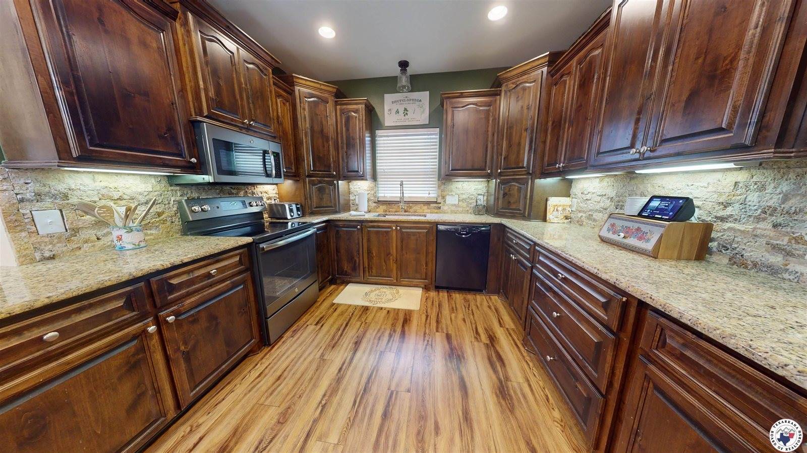 23 Red Springs Rd, Texarkana, TX 75501