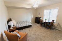 Listing Photo 12