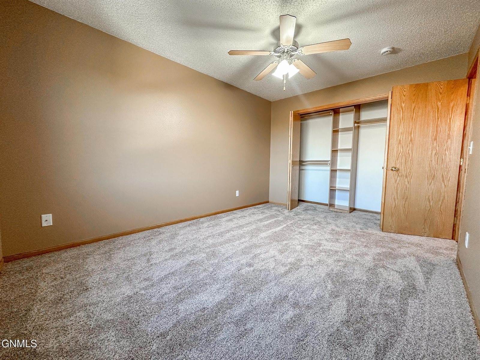 7119 Rock Creek Road, Bismarck, ND 58503