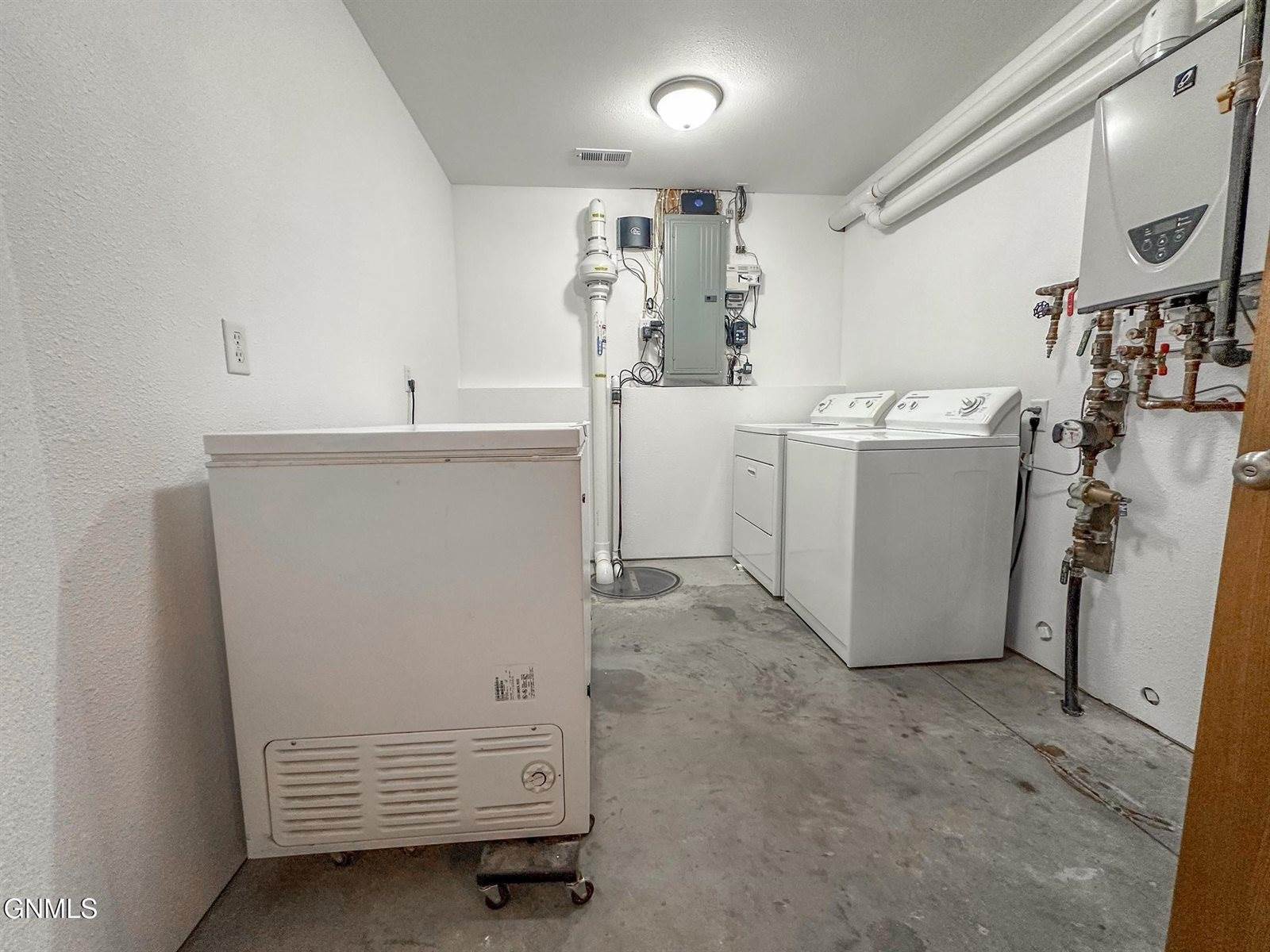 7119 Rock Creek Road, Bismarck, ND 58503