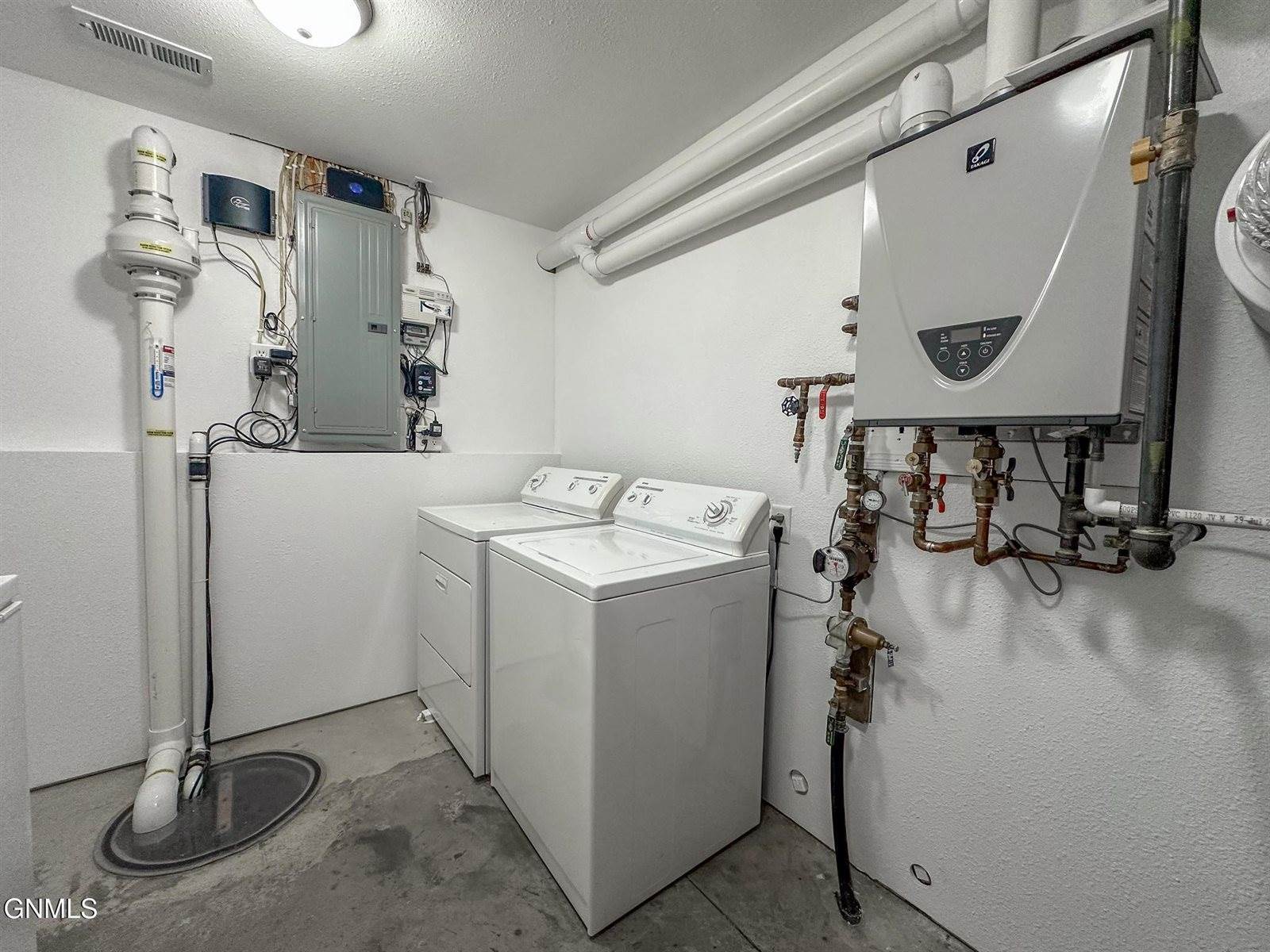 7119 Rock Creek Road, Bismarck, ND 58503