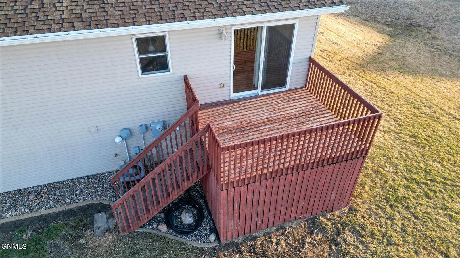 7119 Rock Creek Road, Bismarck, ND 58503