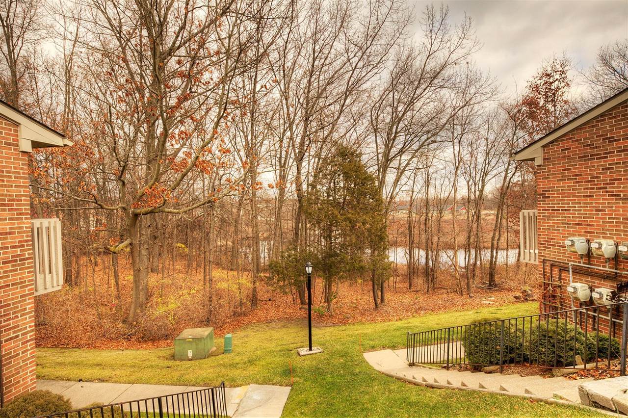 400 Spring Brooke Drive, BrightonCity_Livingston, MI 48116