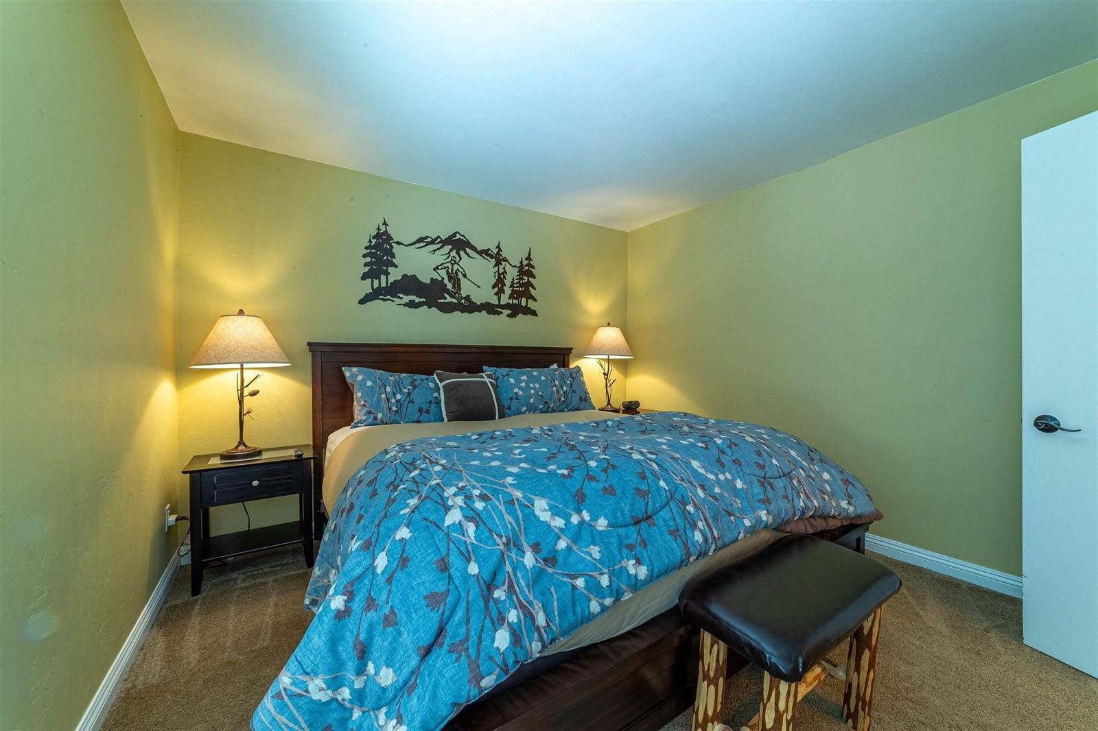 1629 Majestic Pines Drive #30, Mammoth Lakes, CA 93546