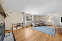 Listing Photo 9