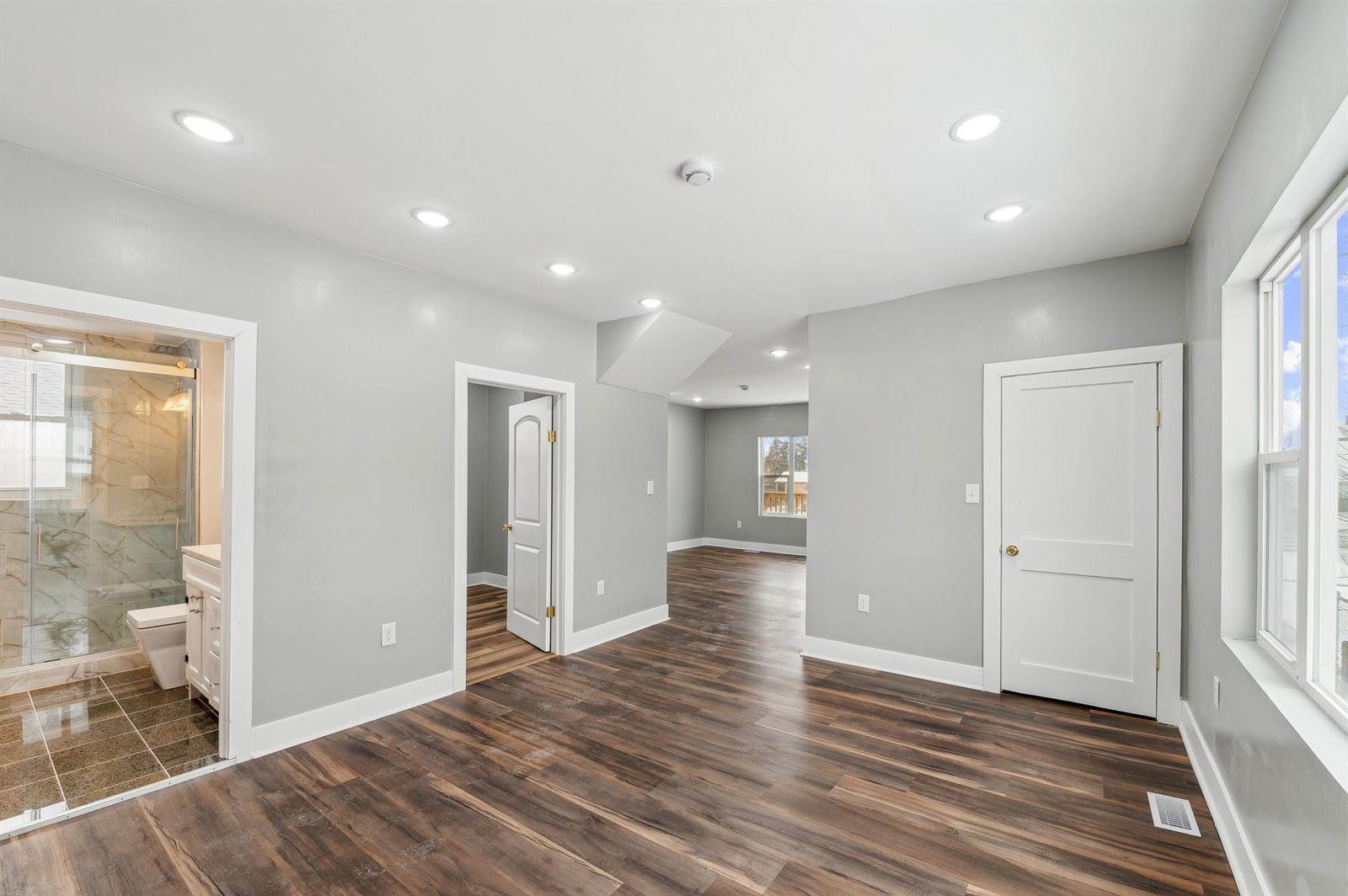 1412 Michigan Ave, South Milwaukee, WI 53172