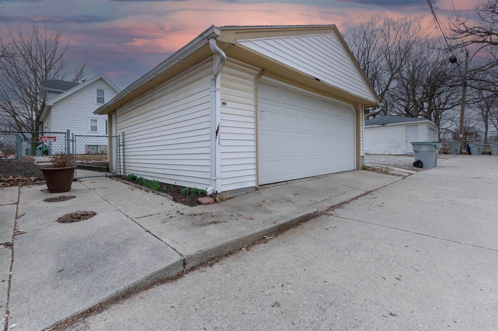 518 South 64th St, Milwaukee, WI 53214