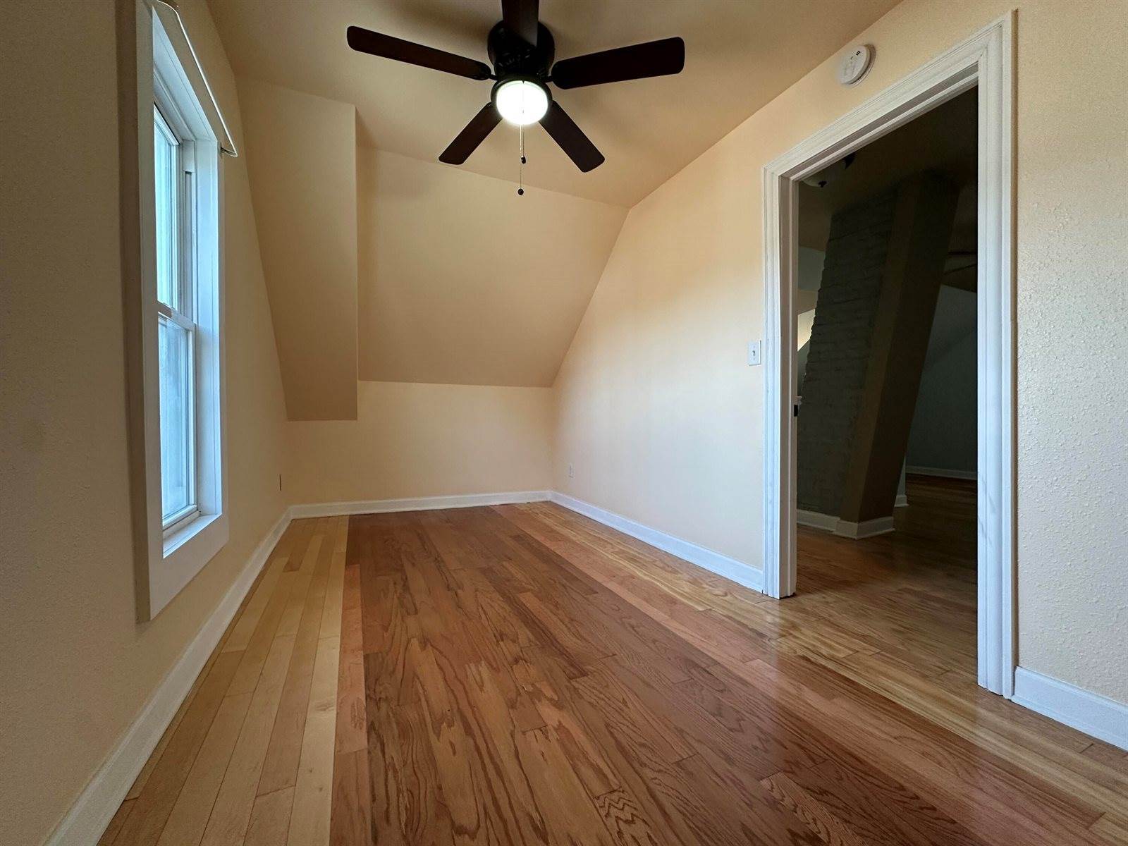 1217 South 10th St, Milwaukee, WI 53204