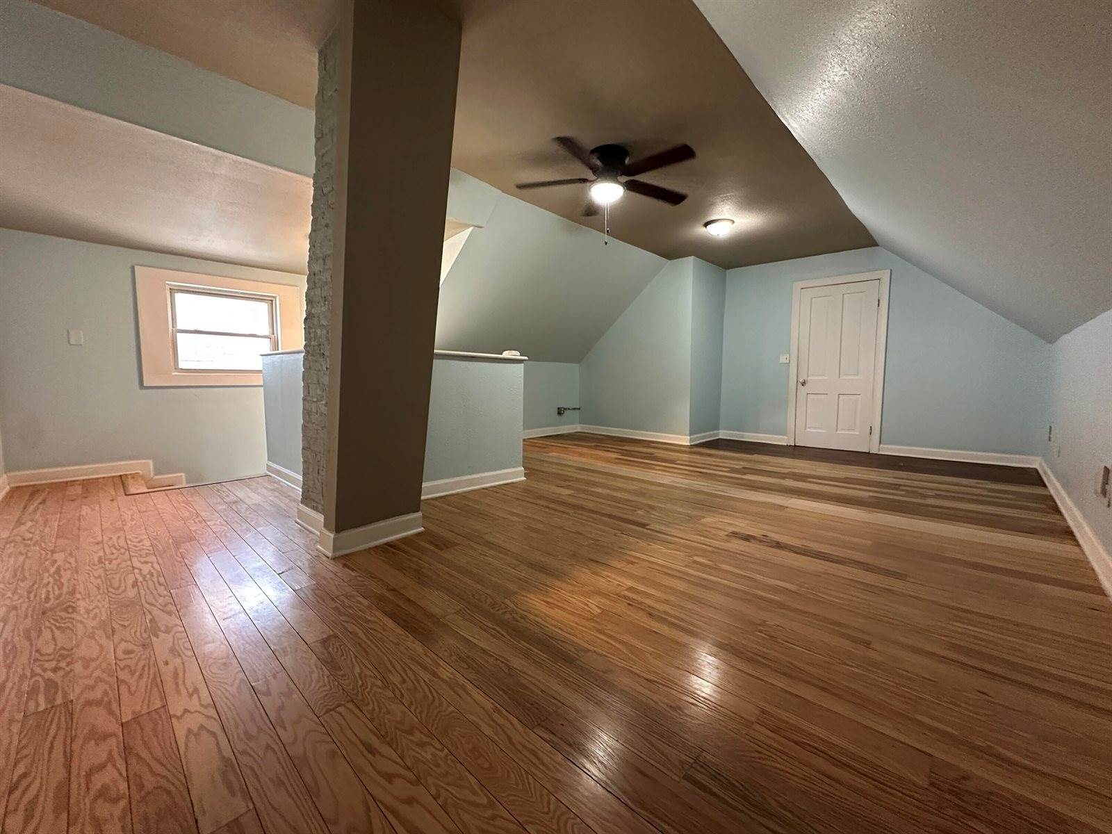 1217 South 10th St, Milwaukee, WI 53204