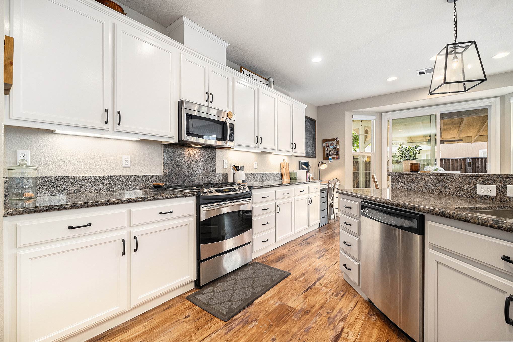 317 Myrtle Ln, Oakley, CA 94561