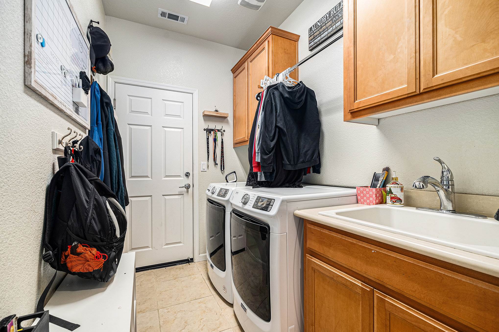317 Myrtle Ln, Oakley, CA 94561