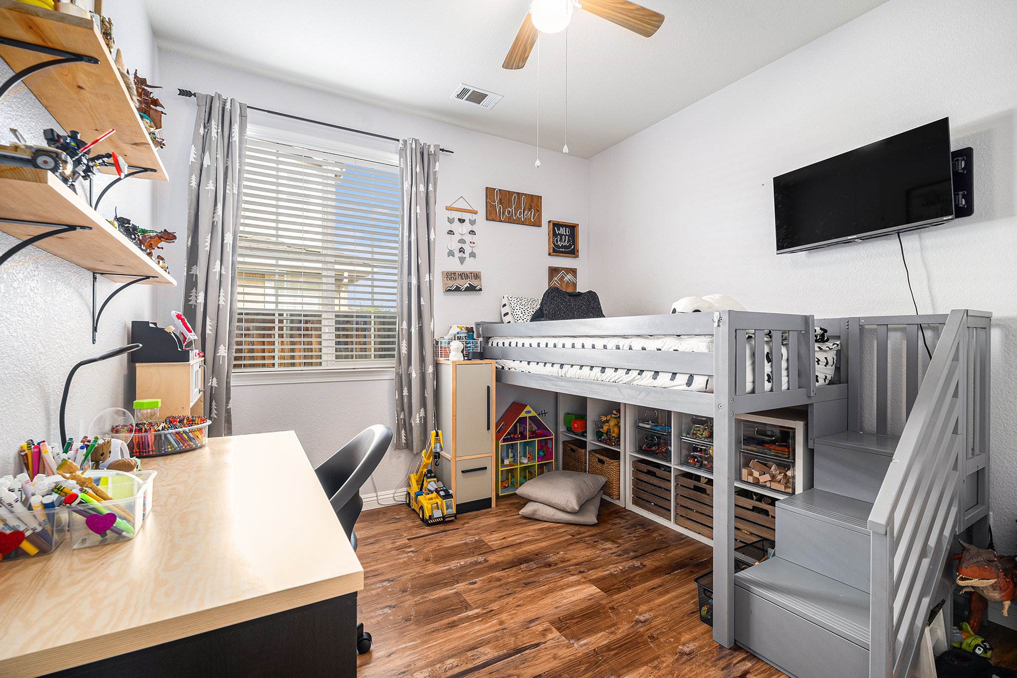 317 Myrtle Ln, Oakley, CA 94561