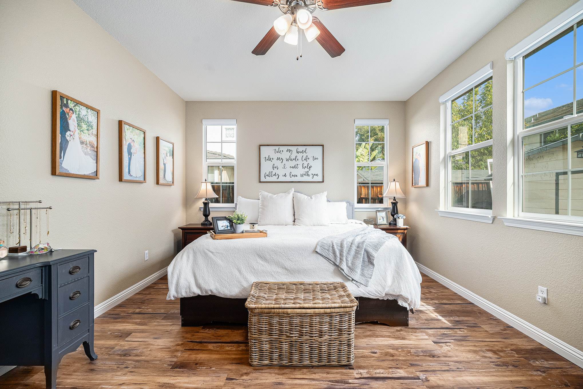 317 Myrtle Ln, Oakley, CA 94561