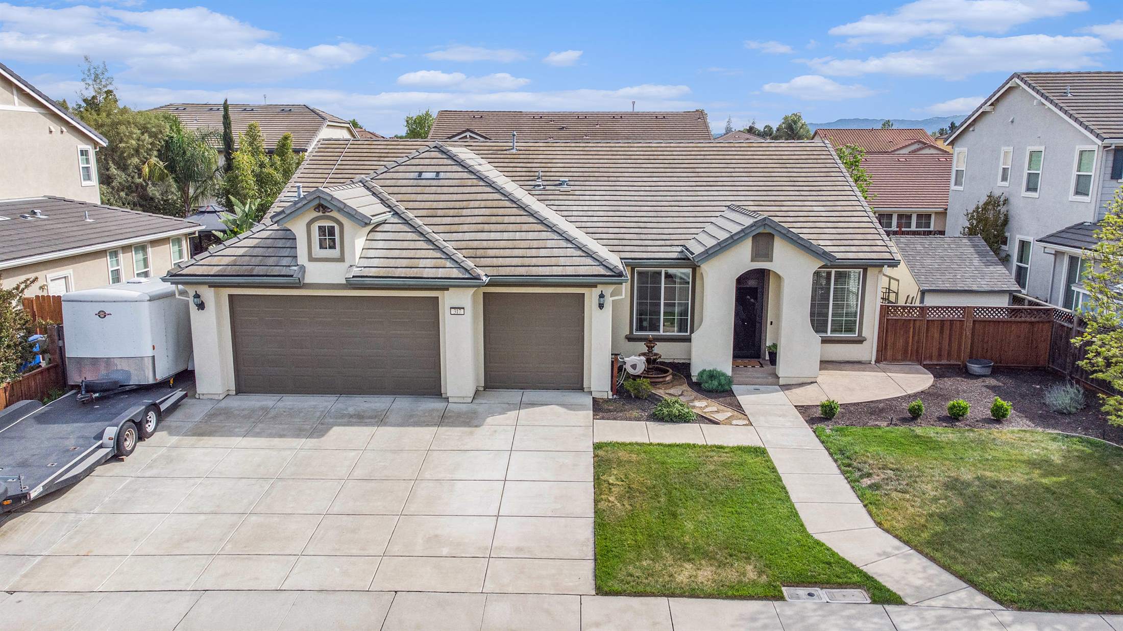 317 Myrtle Ln, Oakley, CA 94561
