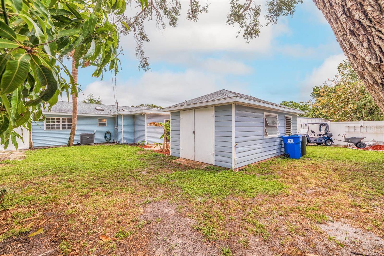 2616 Fairway Avenue South, Saint Petersburg, FL 33712