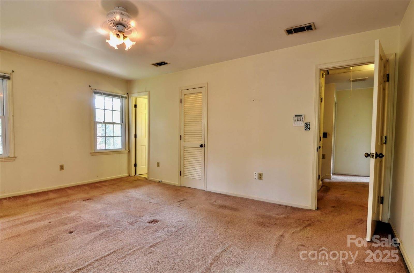 3400 Tracelake Drive, Matthews, NC 28105