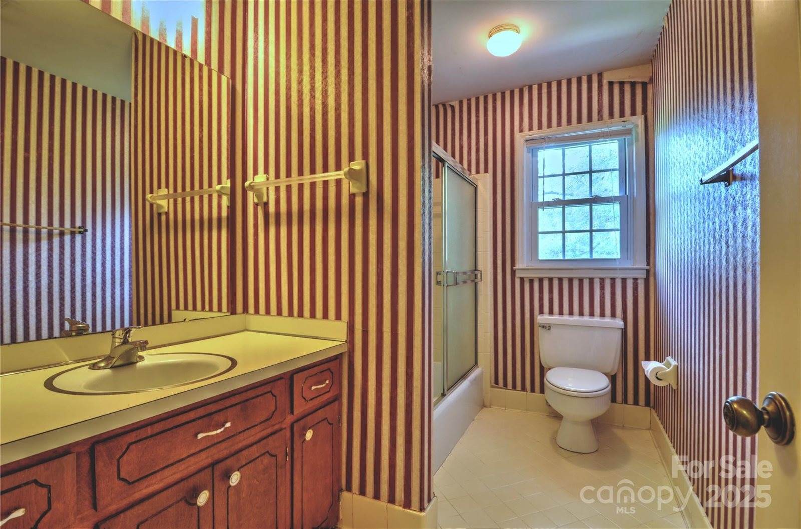 3400 Tracelake Drive, Matthews, NC 28105