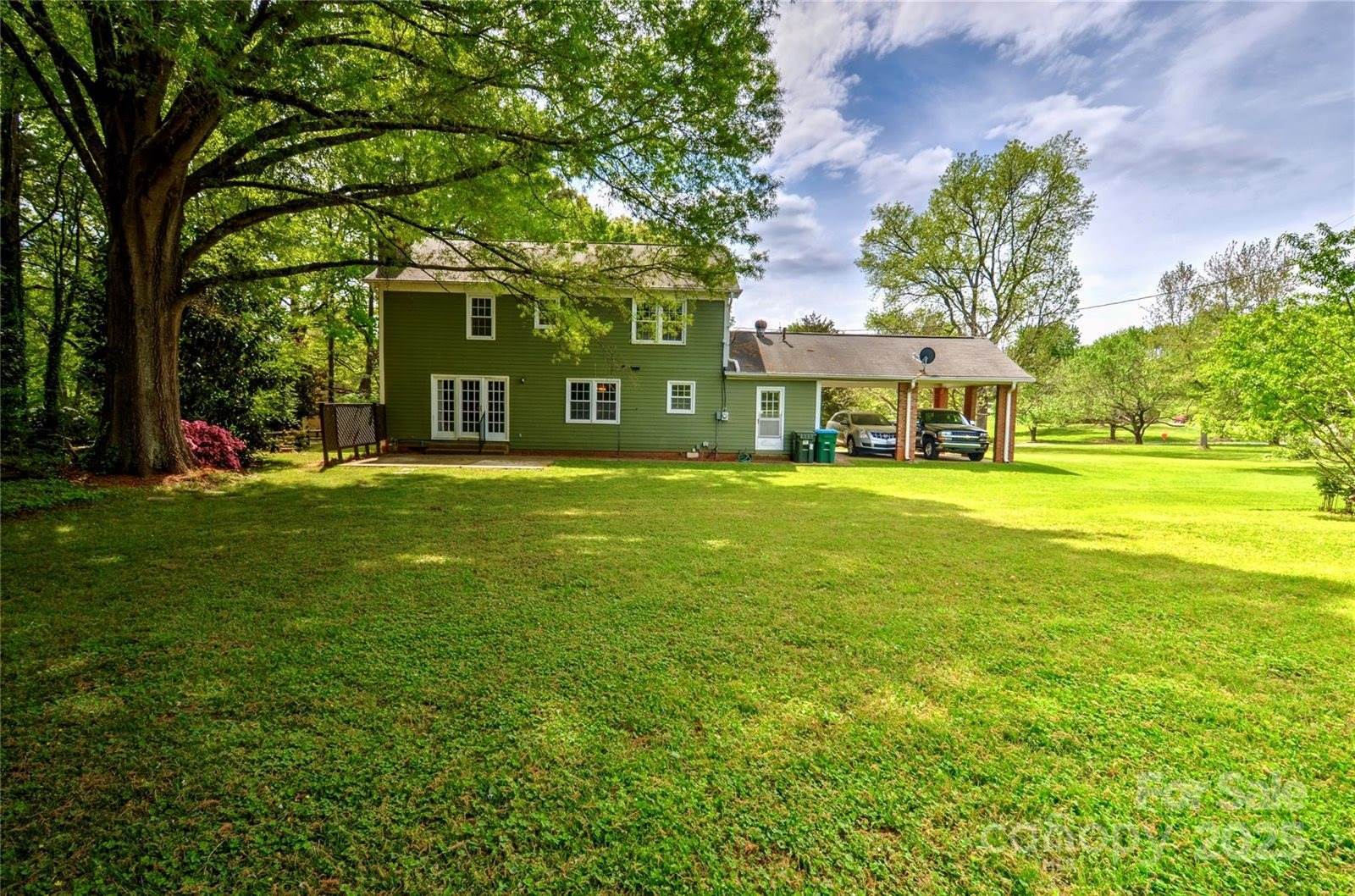 3400 Tracelake Drive, Matthews, NC 28105