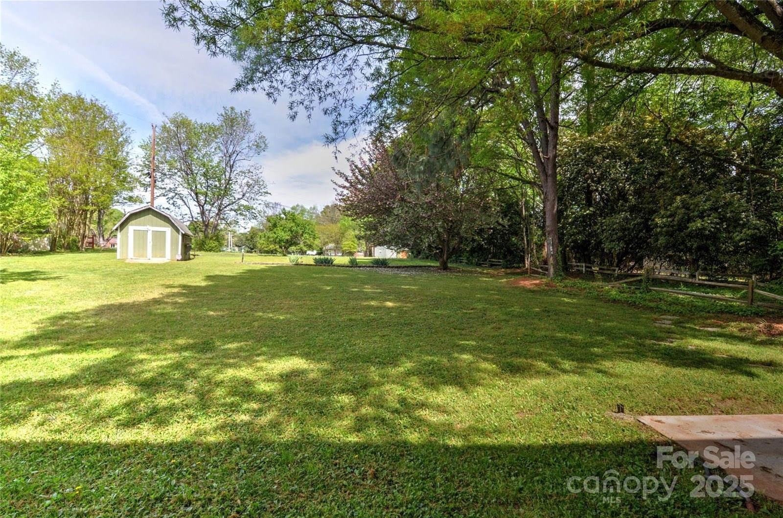 3400 Tracelake Drive, Matthews, NC 28105