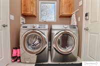 Listing Photo 10
