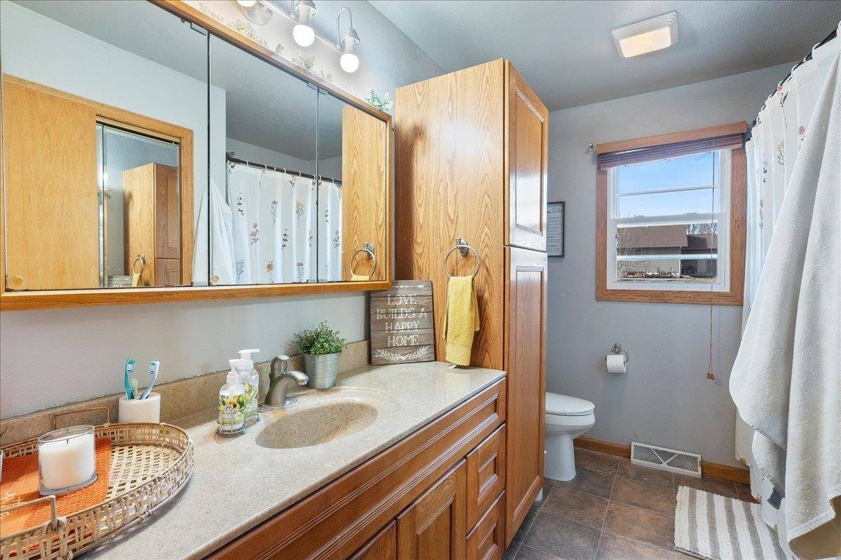 407 E 20th Street, Marshfield, WI 54449