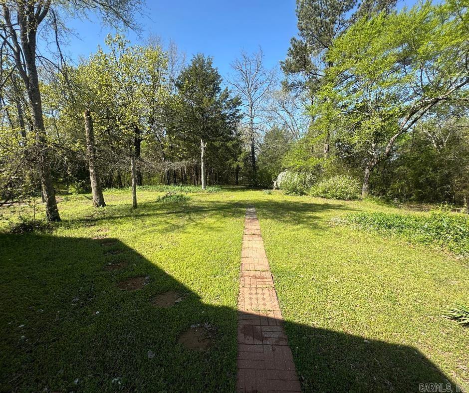 1014 N 3RD ST, Morrilton, AR 72110