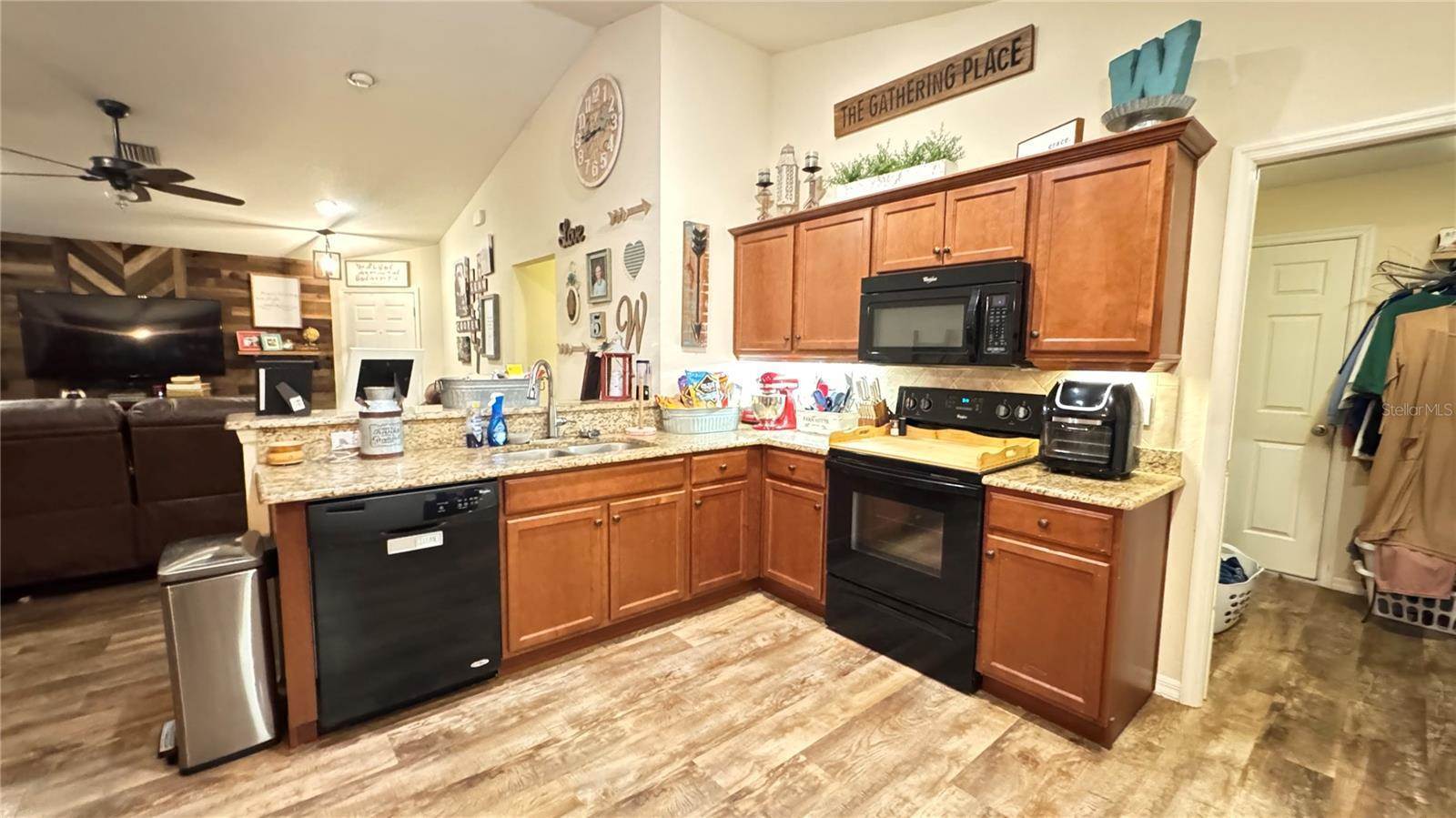 6054 Merrifield Drive, Zephyrhills, FL 33541