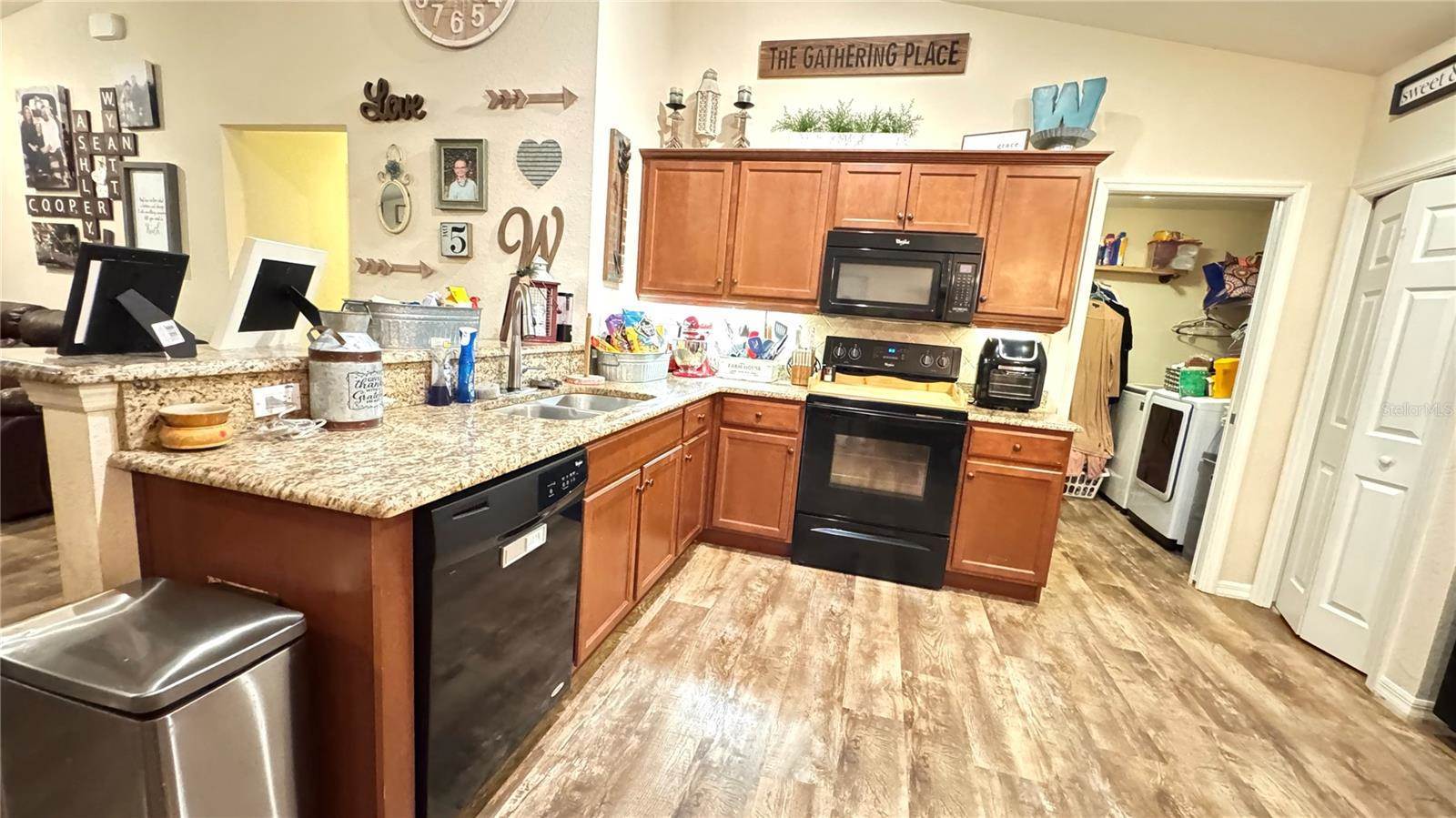 6054 Merrifield Drive, Zephyrhills, FL 33541