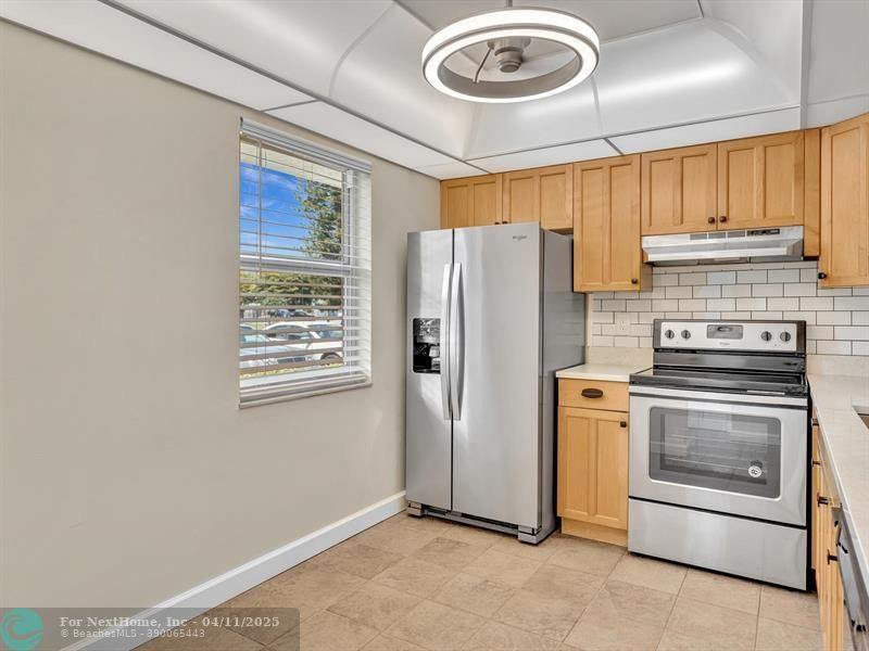 1025 SE 4th Ave, #102, Dania Beach, FL 33004