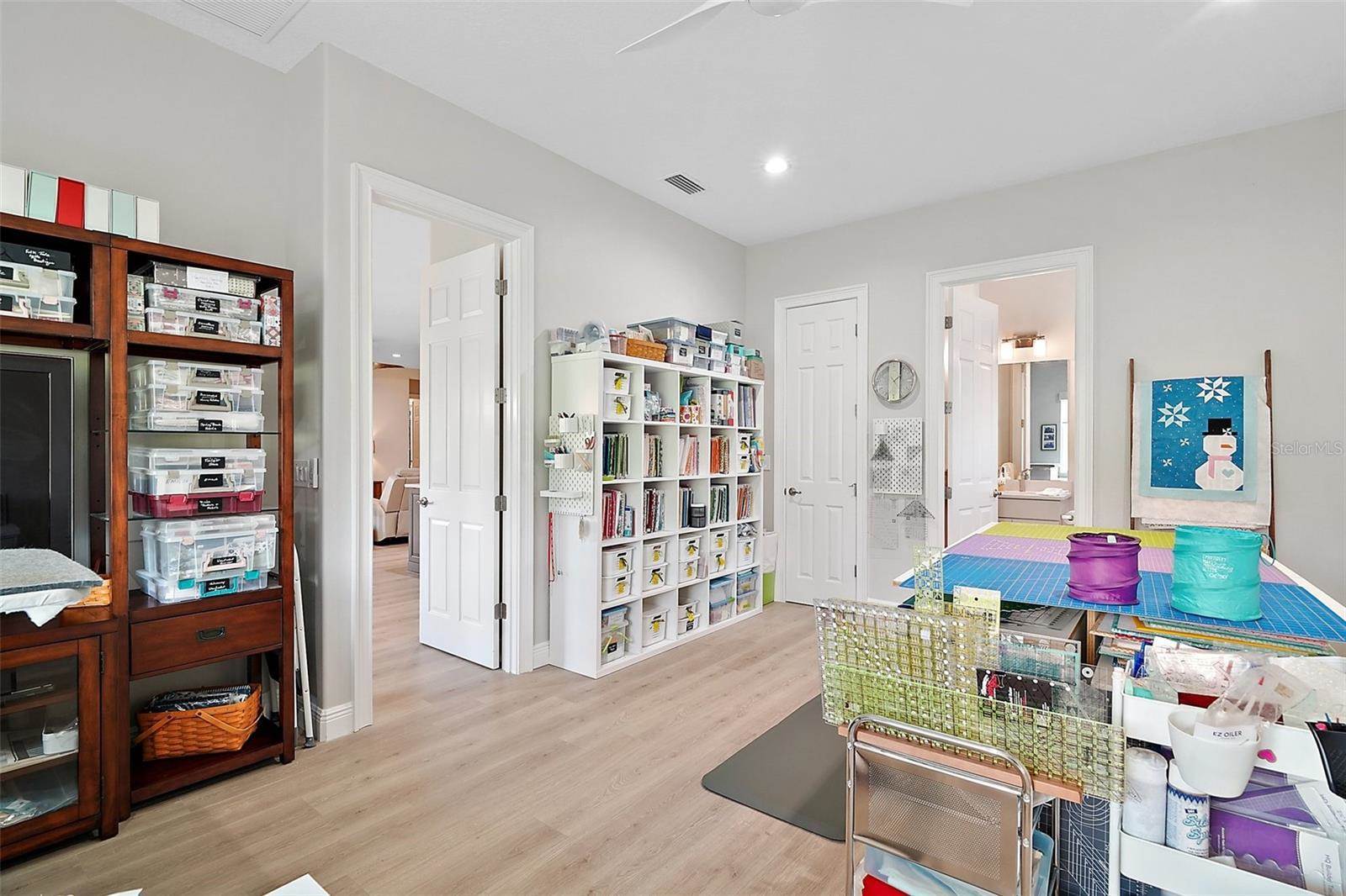 5195 Greens Drive, Lady Lake, FL 32159