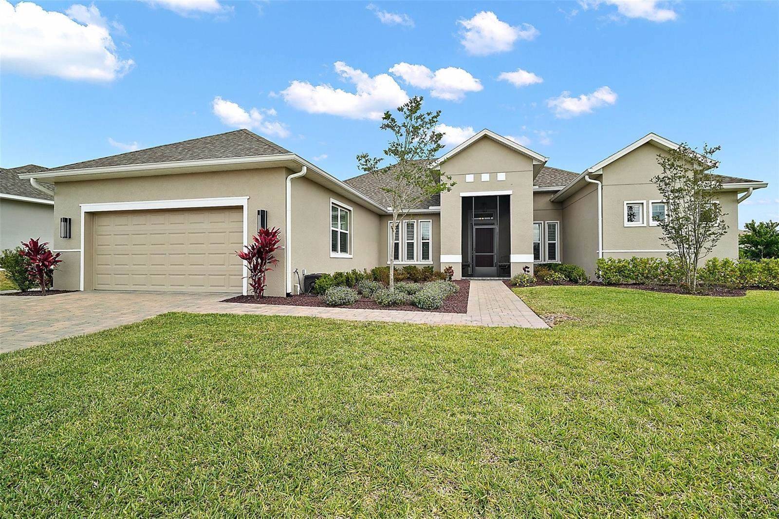5195 Greens Drive, Lady Lake, FL 32159