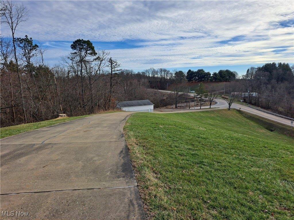 2781 Bloomfield Road, Cambridge, OH 43725