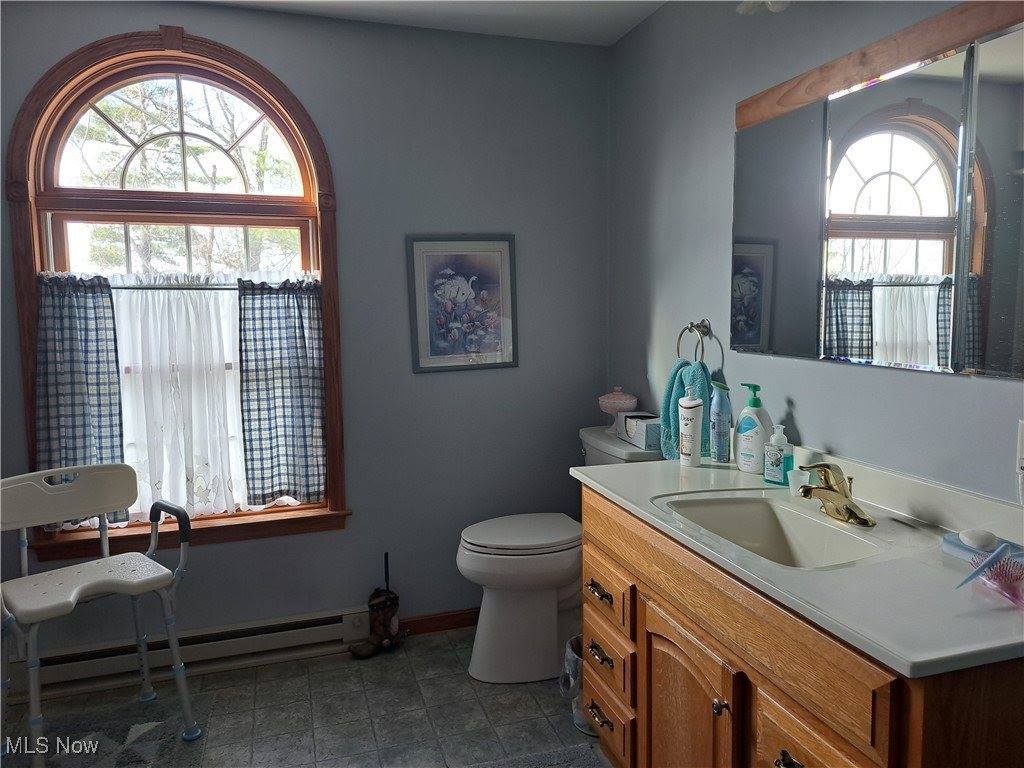 2781 Bloomfield Road, Cambridge, OH 43725