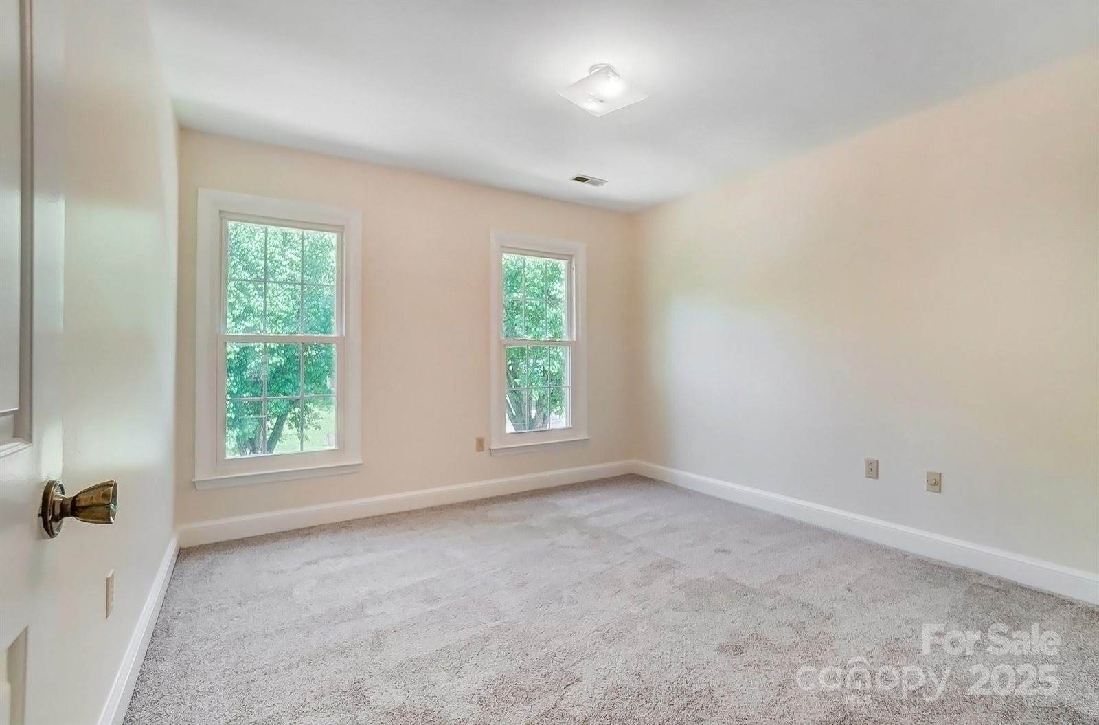 2221 Hamilton Mill Road, Charlotte, NC 28270
