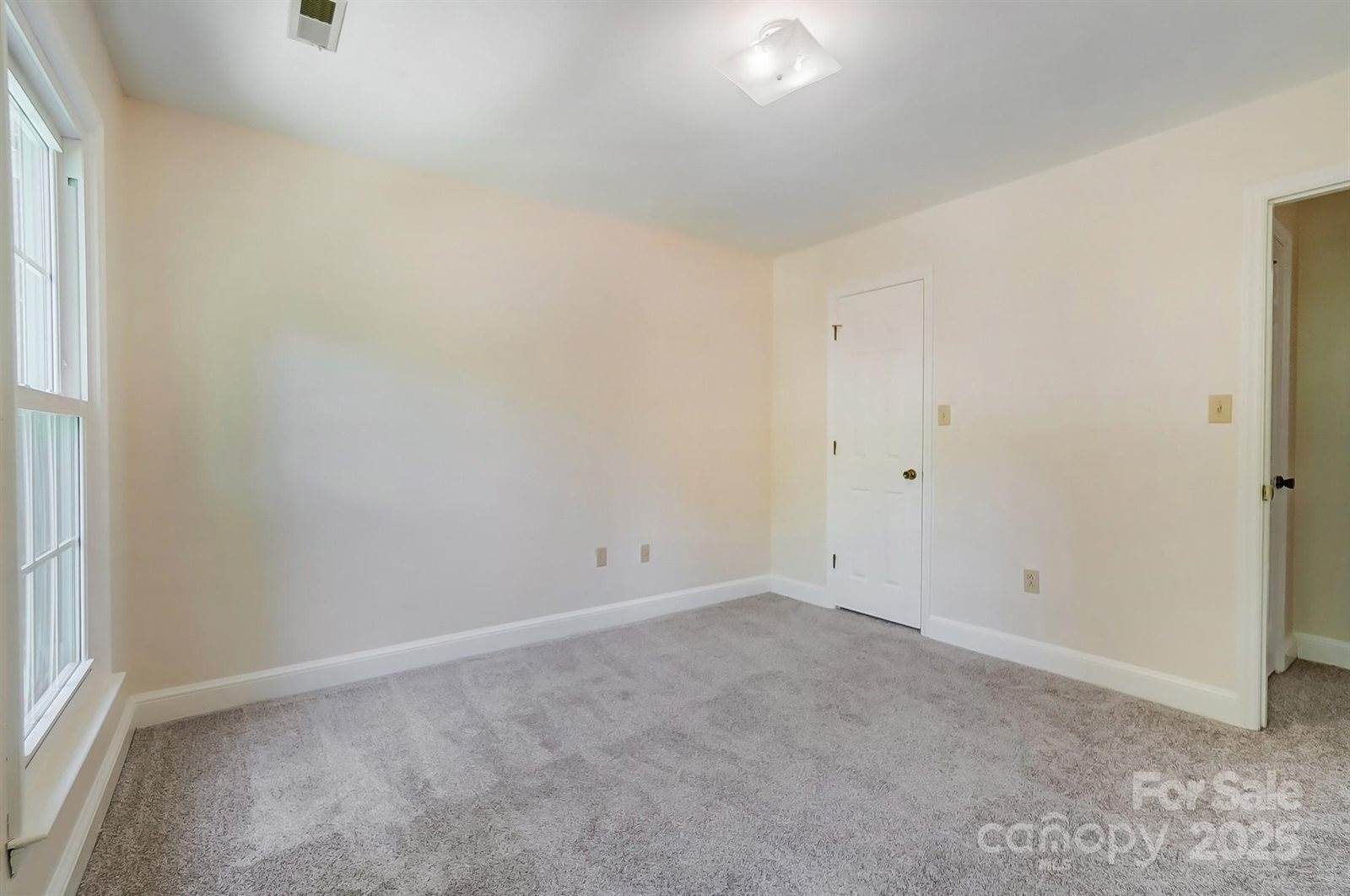 2221 Hamilton Mill Road, Charlotte, NC 28270