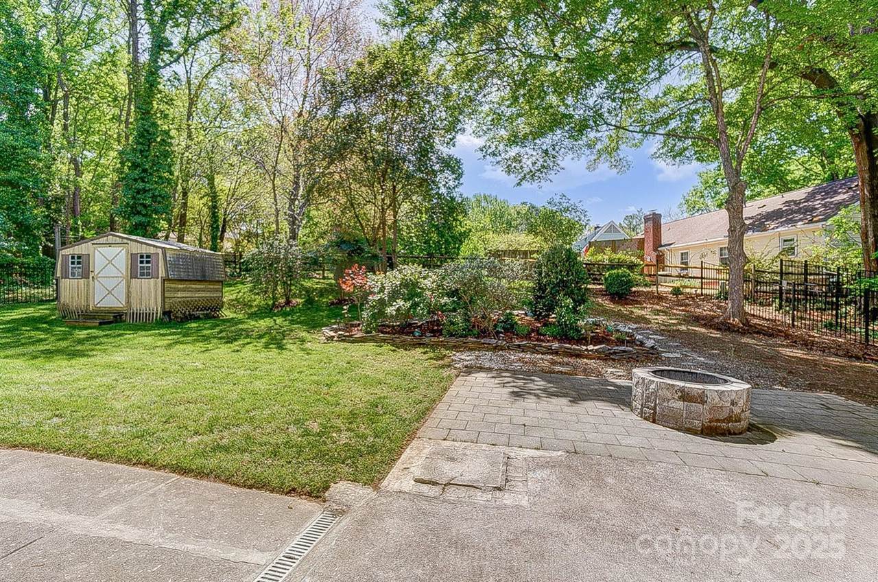 2221 Hamilton Mill Road, Charlotte, NC 28270