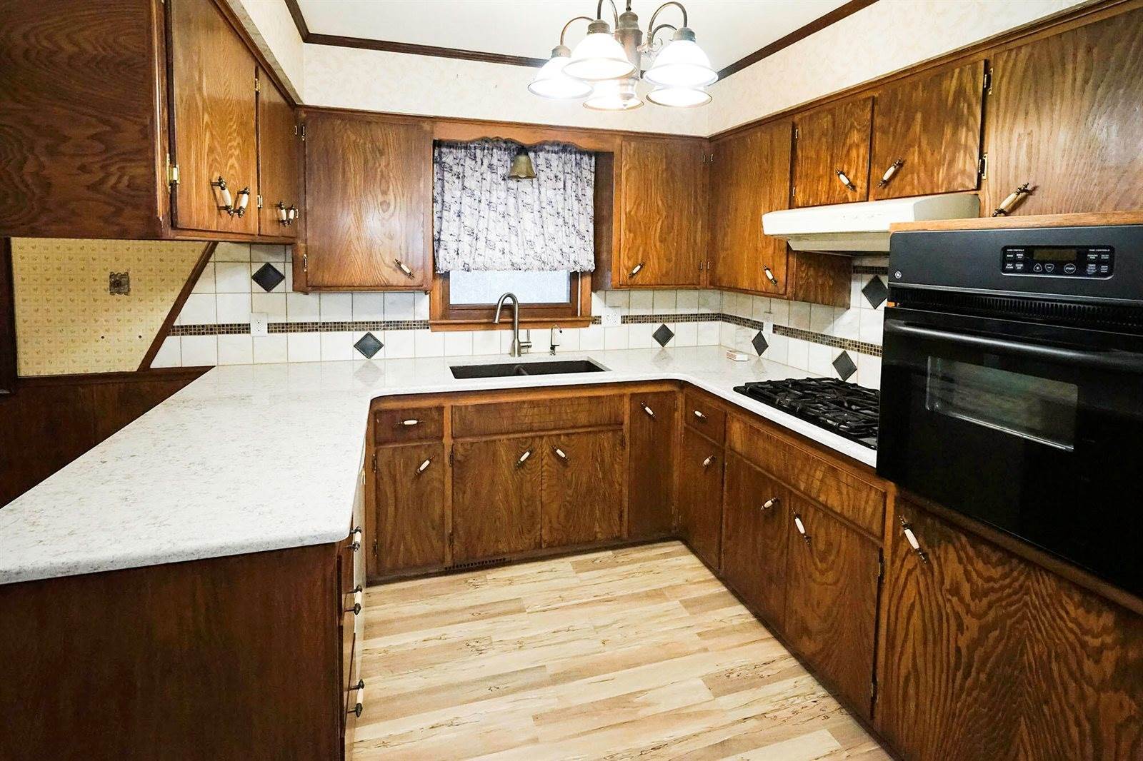 113 Powells Lane, Crescent, IA 51526