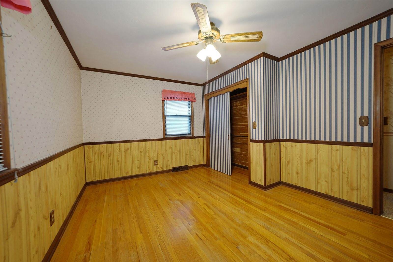 113 Powells Lane, Crescent, IA 51526