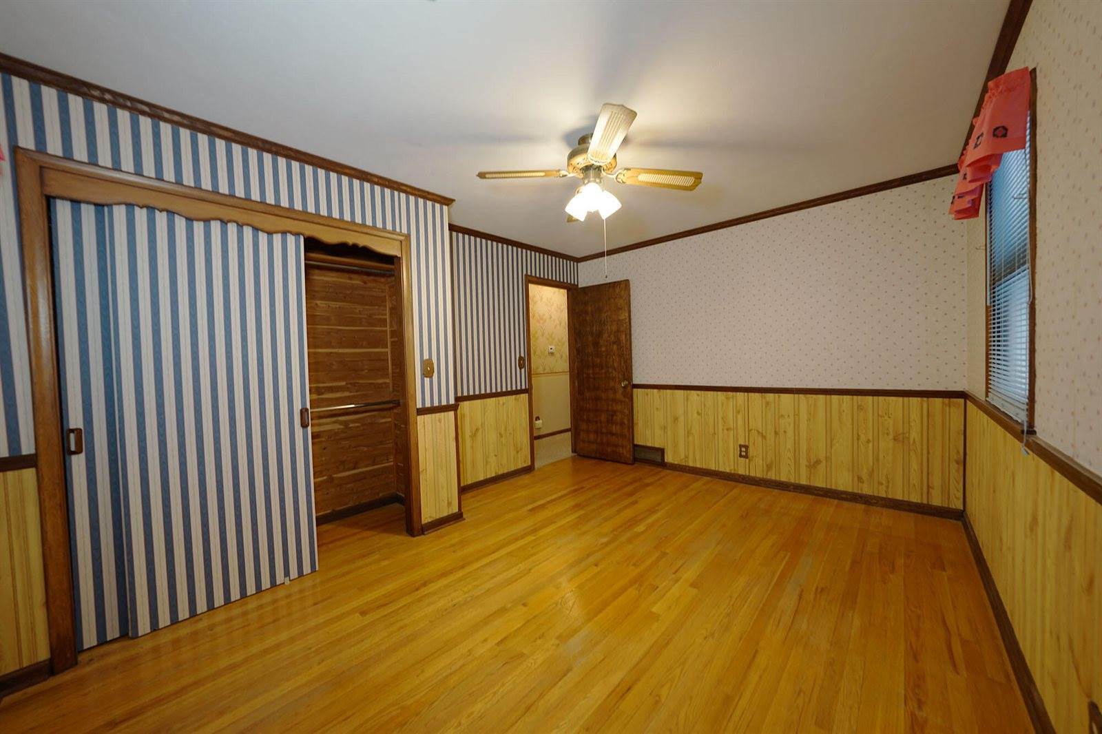 113 Powells Lane, Crescent, IA 51526