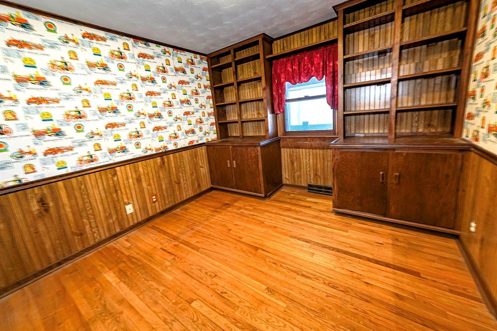 113 Powells Lane, Crescent, IA 51526