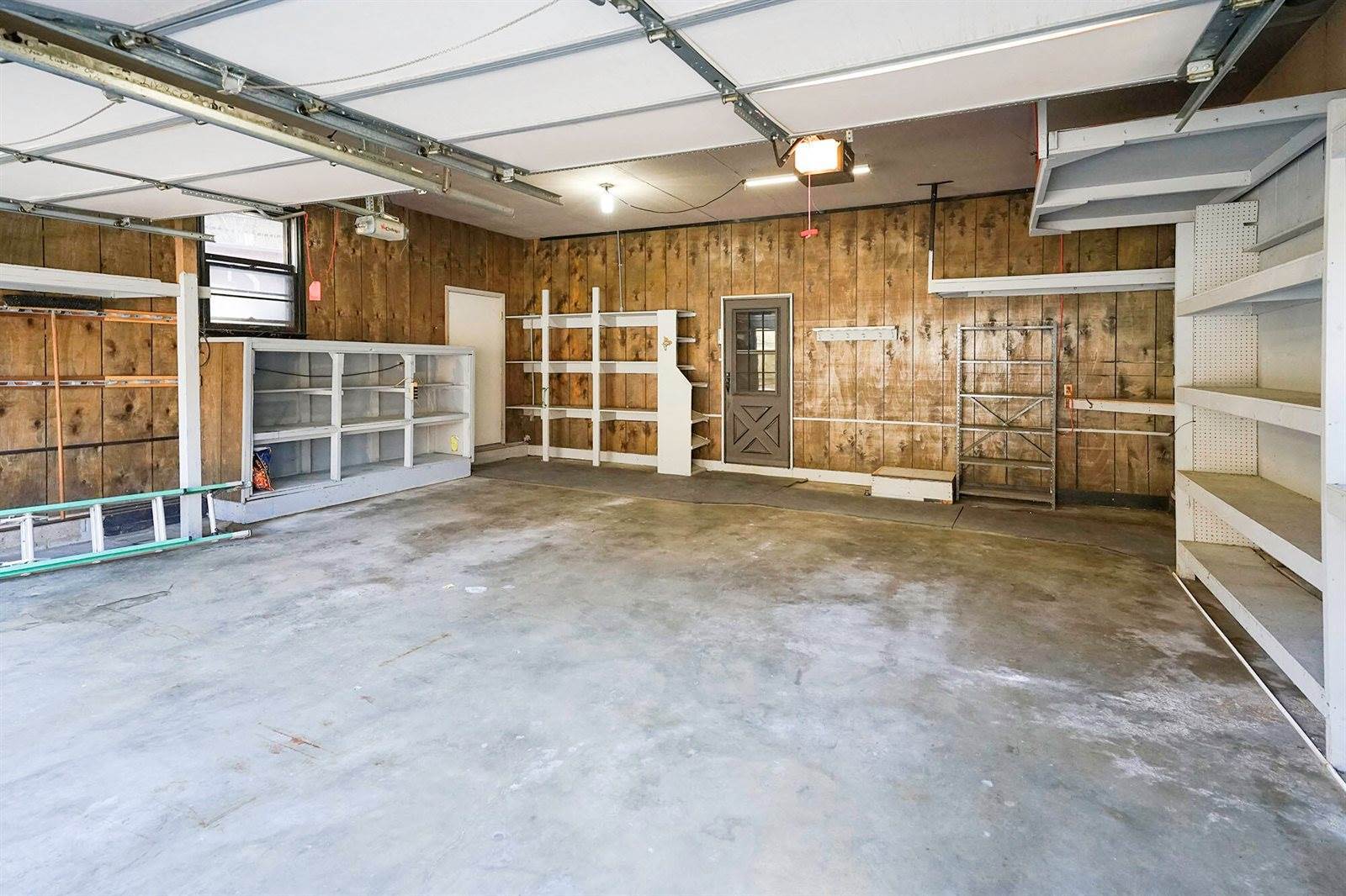 113 Powells Lane, Crescent, IA 51526