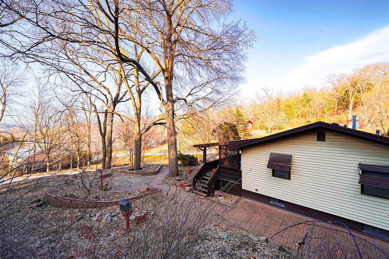 113 Powells Lane, Crescent, IA 51526