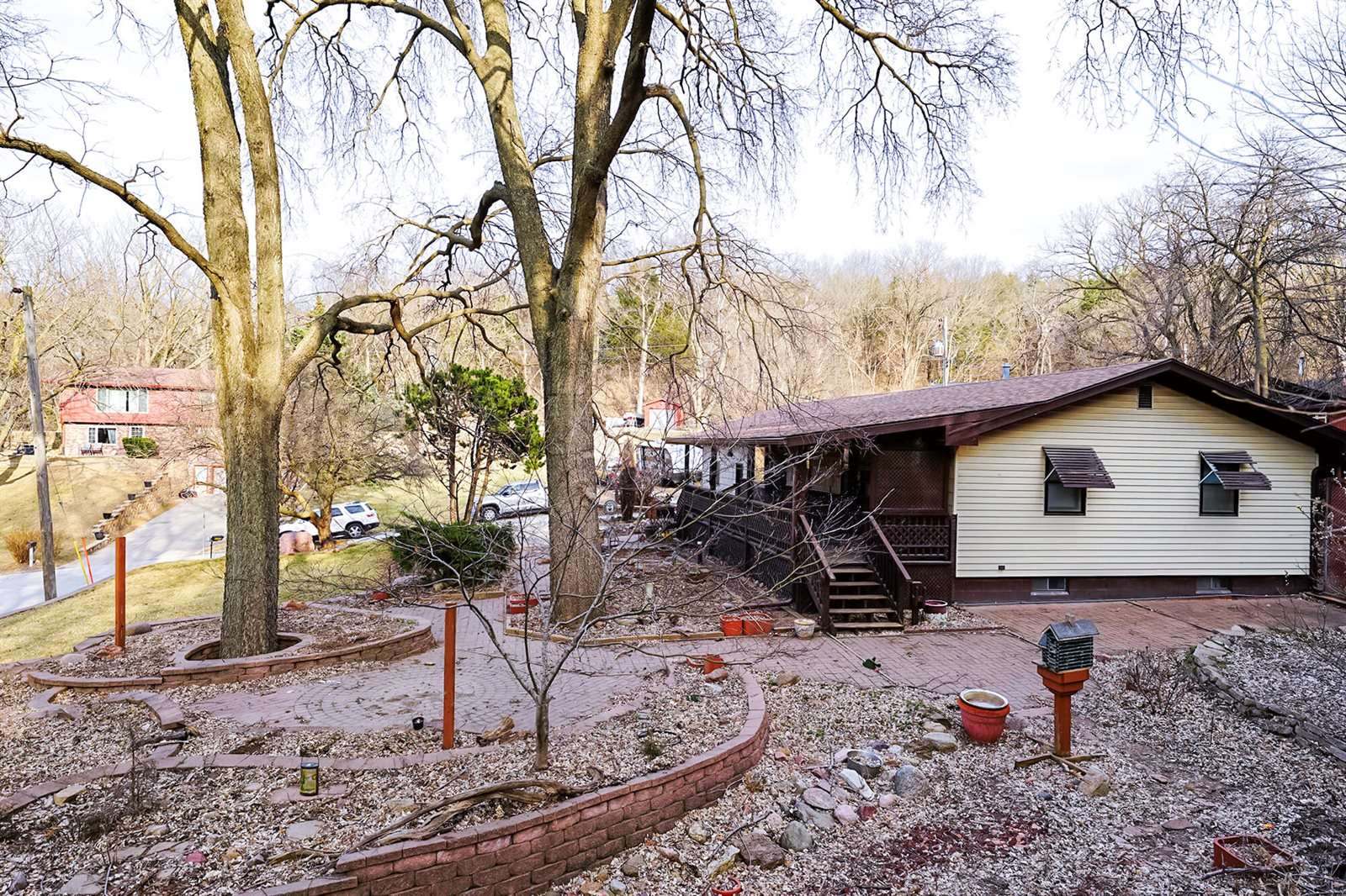113 Powells Lane, Crescent, IA 51526