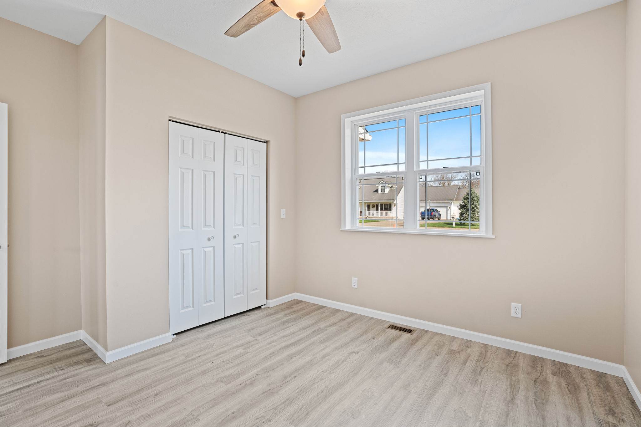 1108 Ewing, Clinton, IN 47842