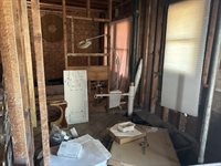 2212 SW Clay ST, Topeka, KS 66611